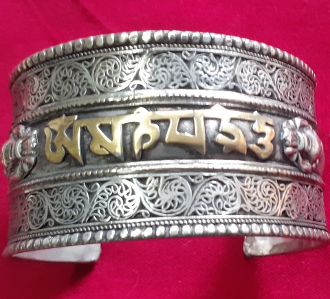 Tibetan Mantra Set Bangles