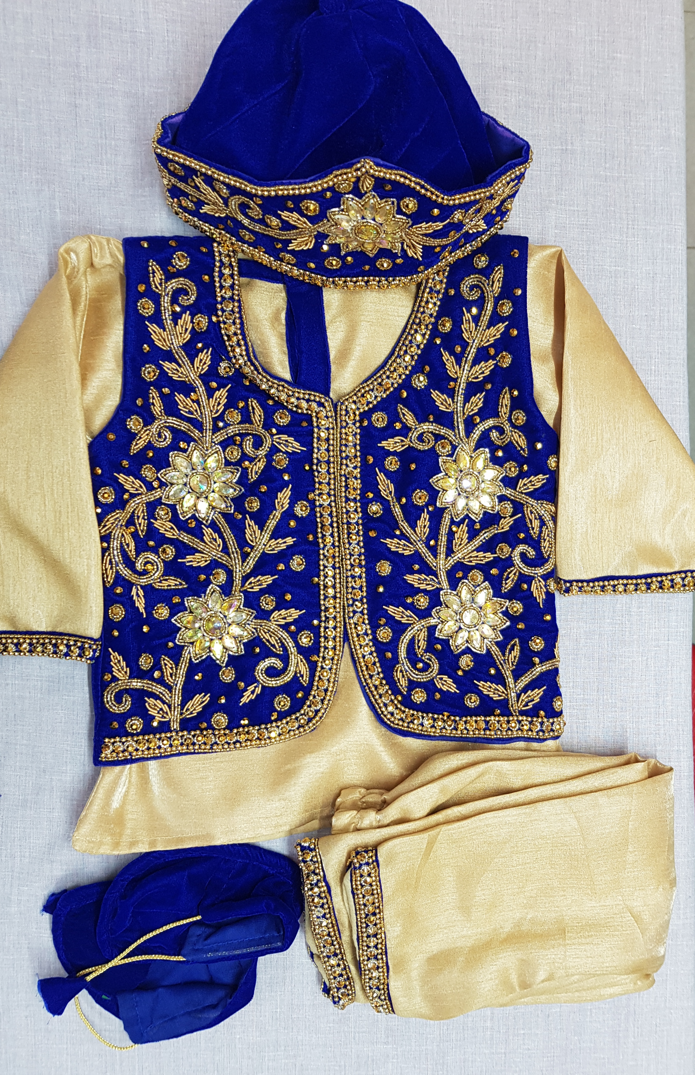 Pasni dress for baby boys