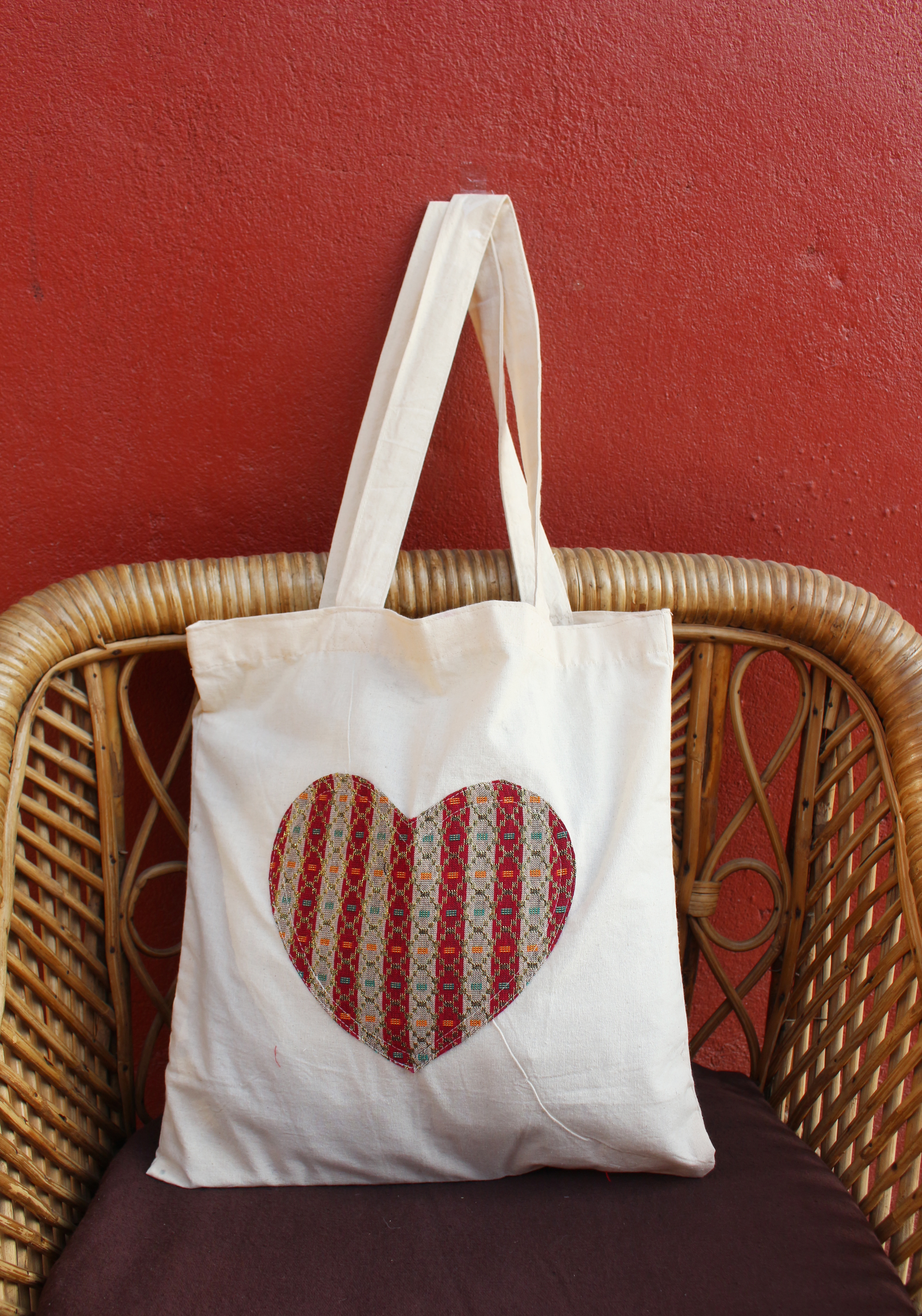 Heart print dhaka bag-white