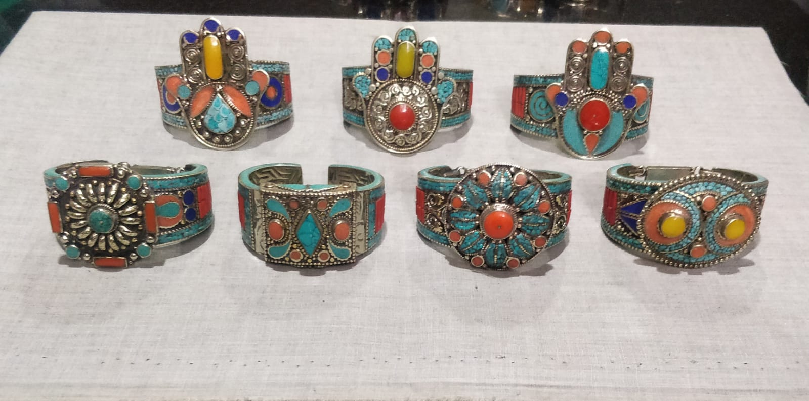 Metal Fashion Cuff Bangles