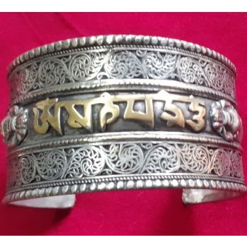 Tibetan Mantra Set Bangles