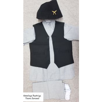 Daura Set for 7-8 years of Age.Chest 29, Waist 26inch