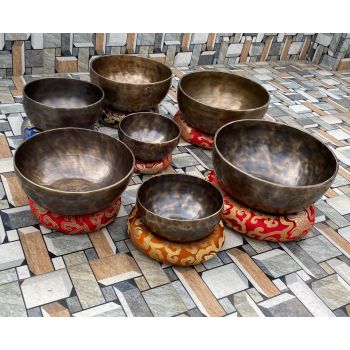 Handmade 7 metal Bronze chakra frequency tuned full moon singing bowl 7 Pcs Set 