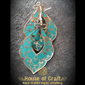 Hand-Made Light Weight White Metal Turquoise Stone Filled Floral Water Drop Earring