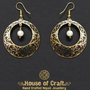 Round Earring Floral Design Between  Round Cut 