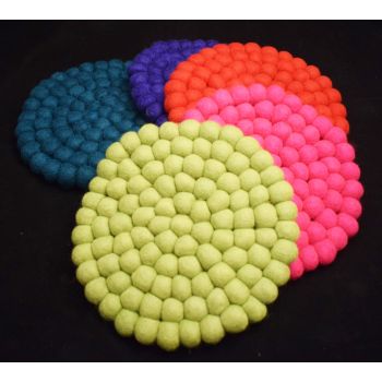 Soft & Light-weighted AZO free Non-toxic Felt Wool Ball Table Mat