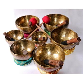 Handmade Singing Bowl Set of 7-Seven Chakra Tune Tibetan Singing Bowl Set of 7-Singing Bowl Set of 7-Chakra Balancing Singing Bowl Set of 7-Professional Sound Healer Bowl Set-Deep Resonate Vibration Singing Bowl Set of 7 comes with Cushion, Mallet, Drumst