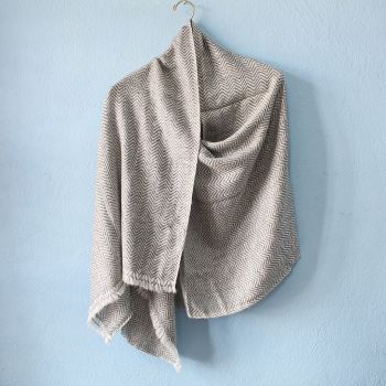 Zigzag Pattern Design Ash Gray Double Ply Stole