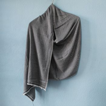 Long Fishtail Pattern Design Black Double Ply Stole