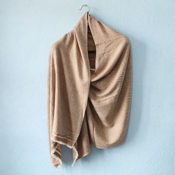 Long Fishtail Pattern Design Cream Double Ply Stole