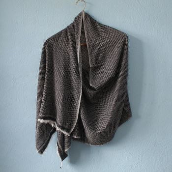 Black Criss Cross Pattern Design Double Ply Stole