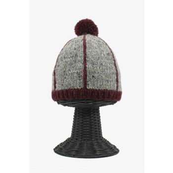 100% Woolen Outside and Polyester Inside Stretchable Soft & Warm Gray Colored with Maroon Lining Beanie Hat