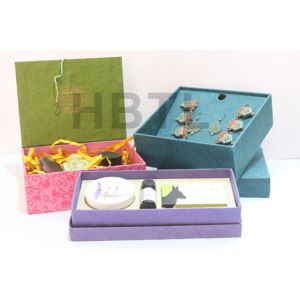 Soft & Durable Handmade Daphne Nepali Lokta Paper Cosmetic Box