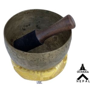 7 Inched Old Collectable Thadobati Singing Bowl For Meditation & Sound Healing in a Cotton Box