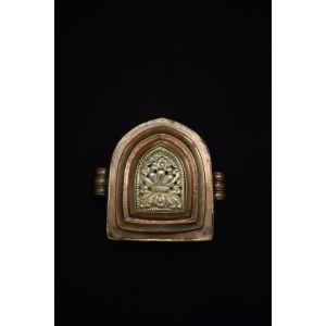 Shrine box (Tib: Gau)