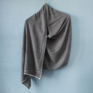 Long Fishtail Pattern Design Black Double Ply Stole