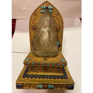 Handmade Crystal Dipankar Buddha with Gold-plated Metal & Stone Settings