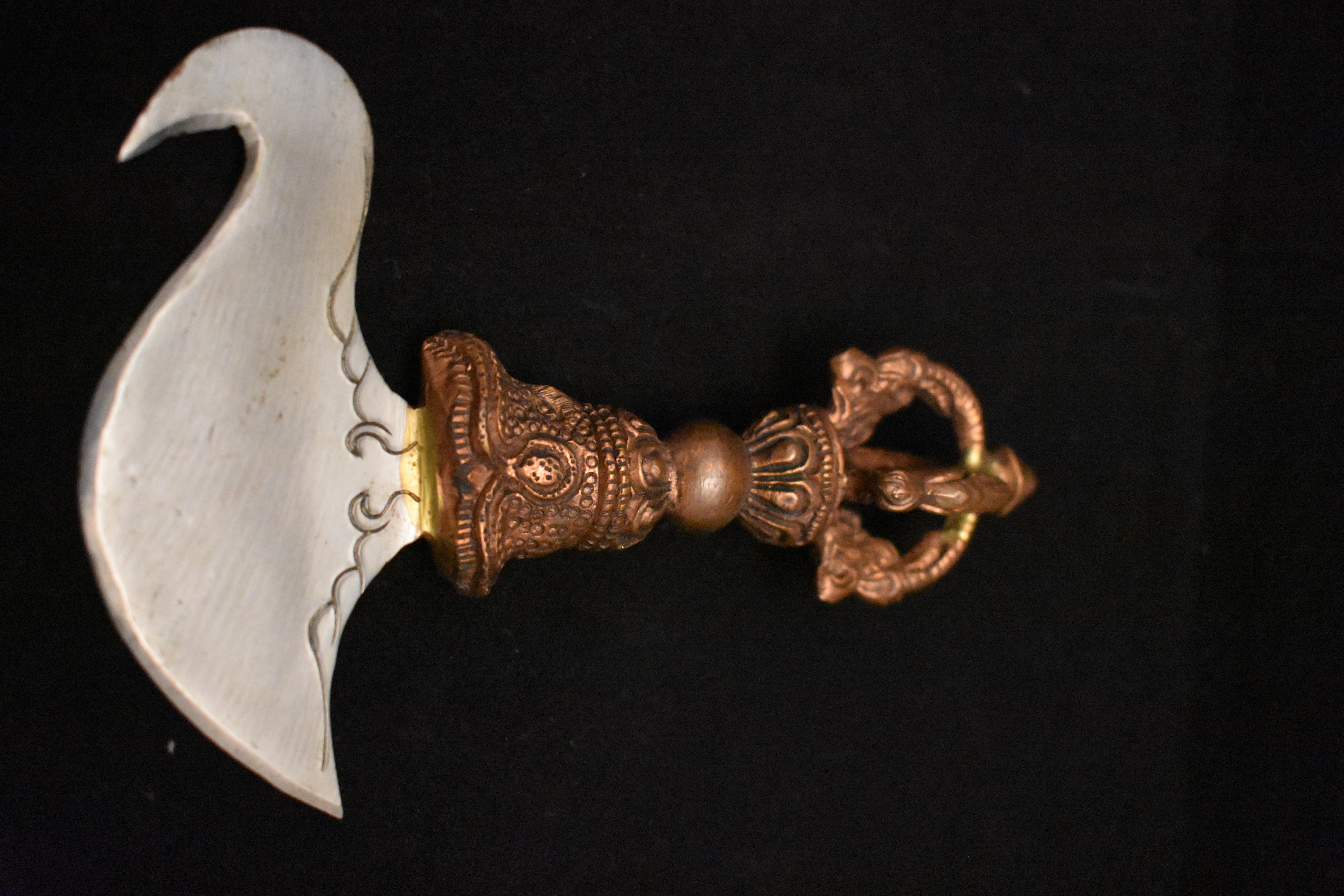 Buddhist moon Knife