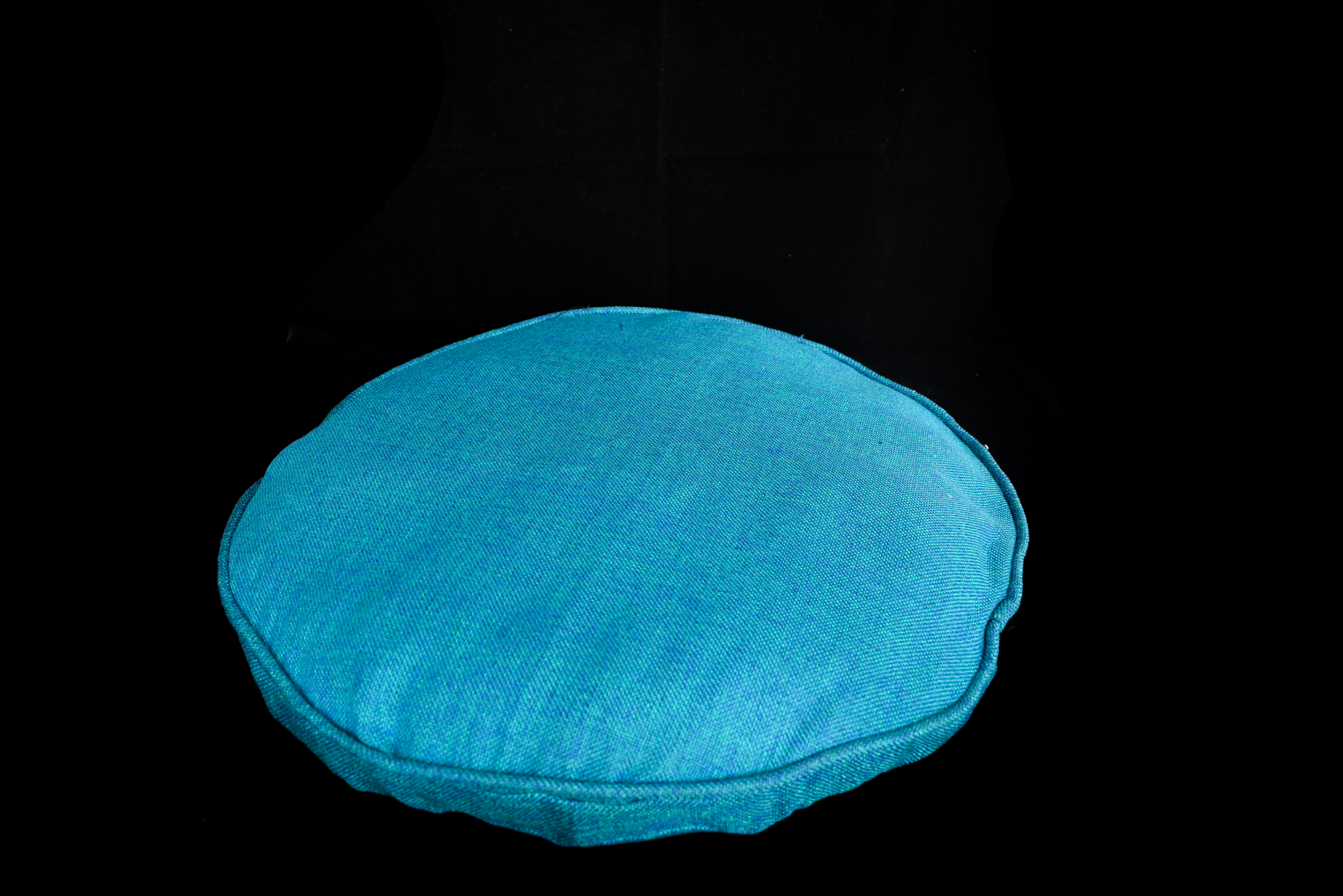 Cotton Cushion with Zip Closure - 20 Inches Diameter