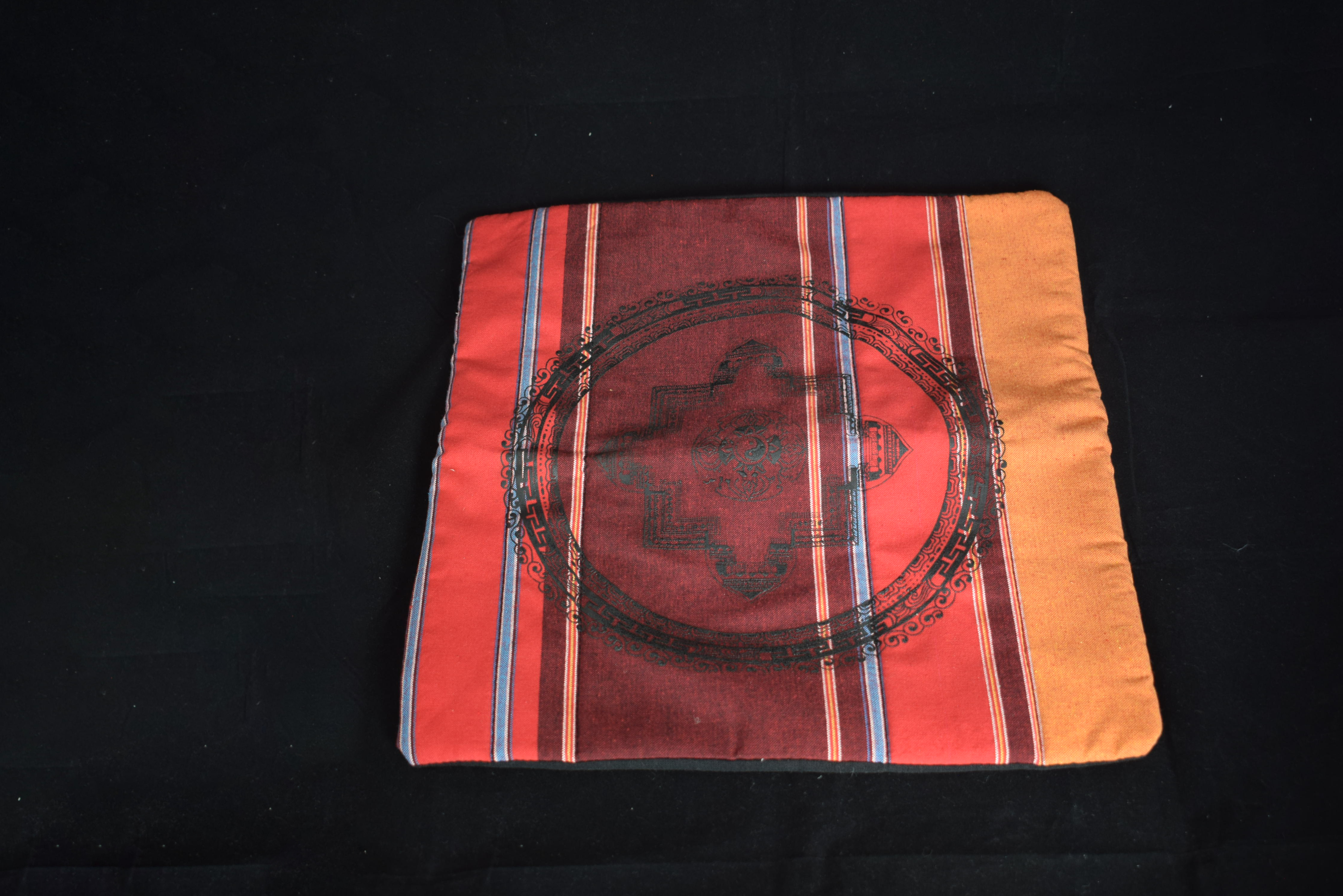 Mandala Printed Cushion Cover (16x16 inches)
