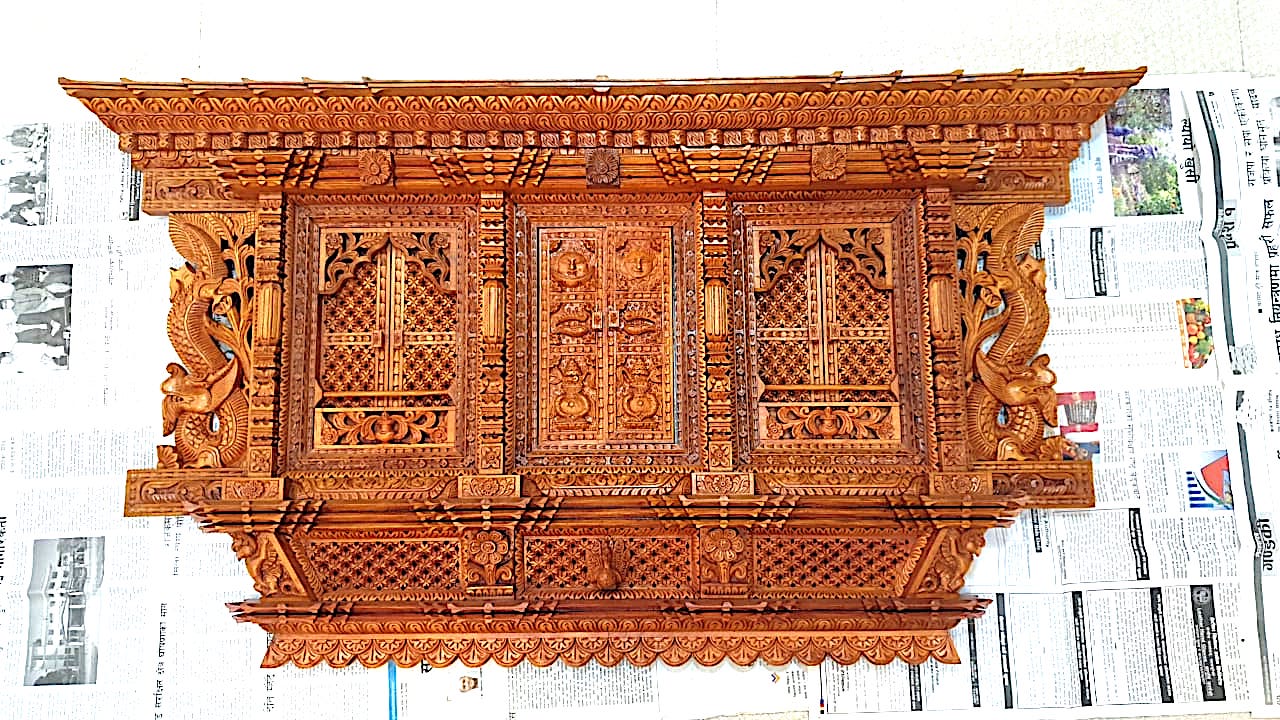 Tripple Frame with Side Dragon Middle Real Door