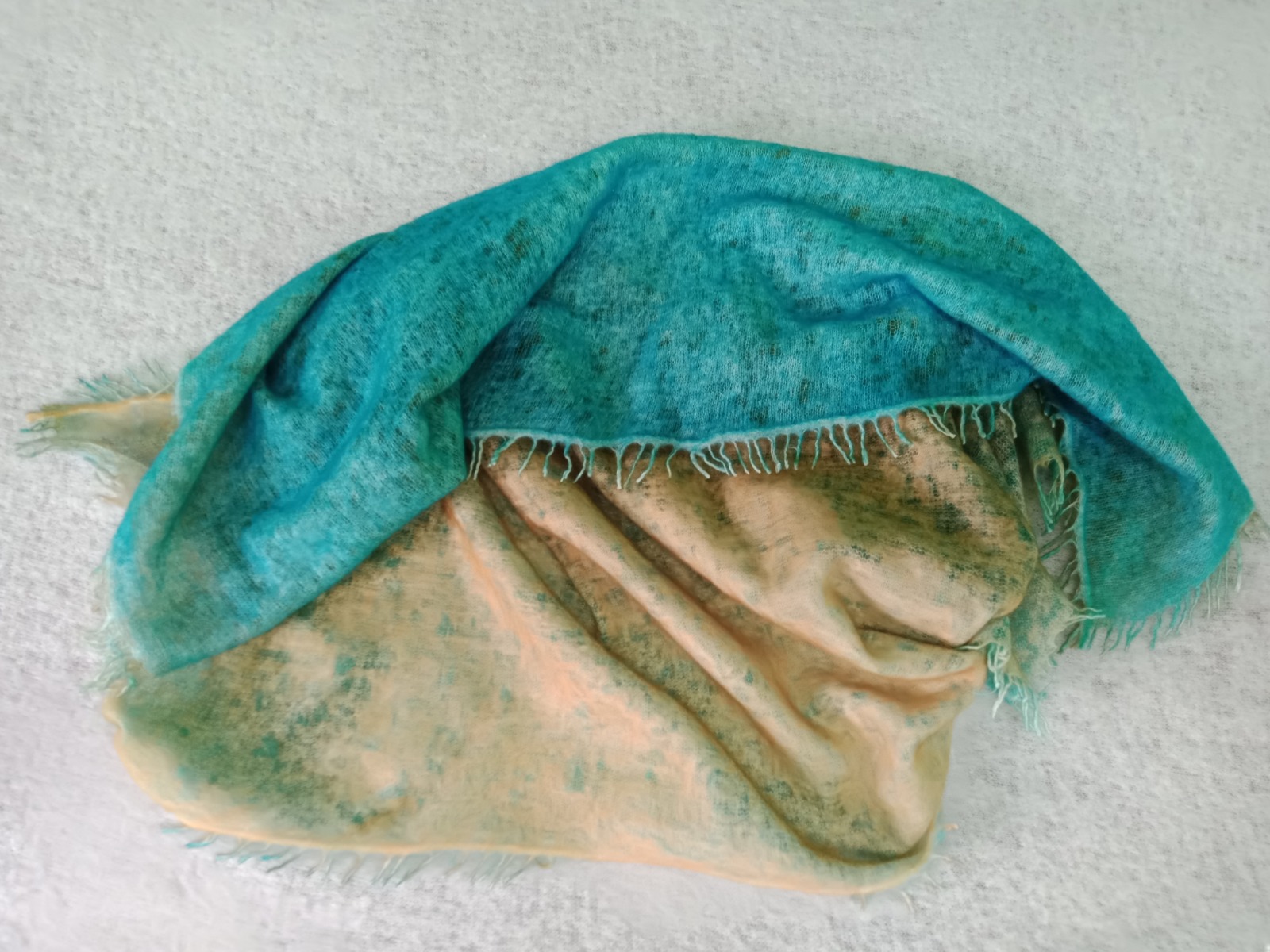 100% Cashmere Knitting Felted Spray