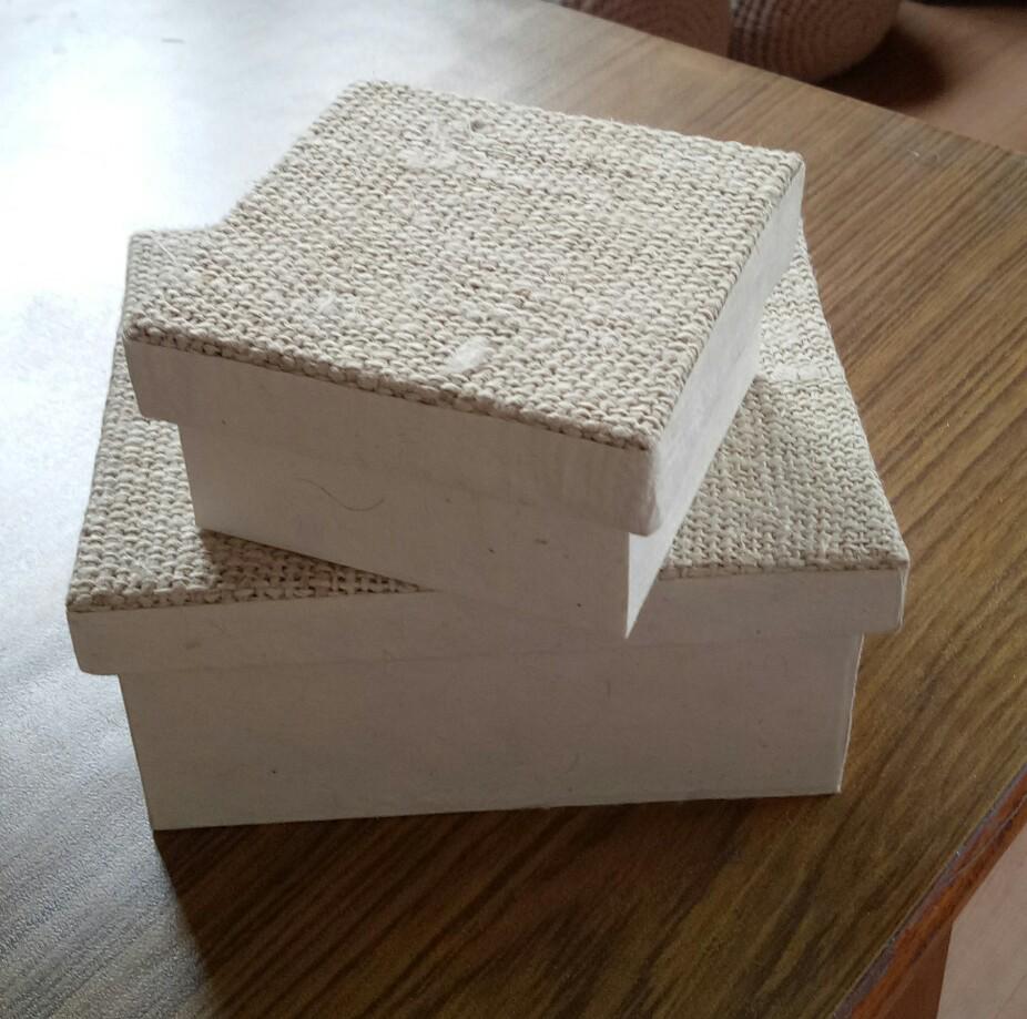 Hemp &Natural lokta  paper 2 Fitted box