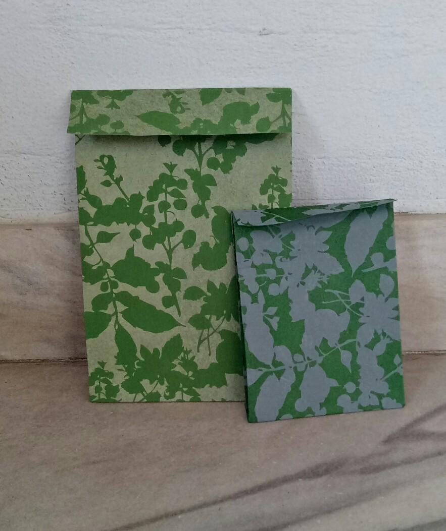 'A 'color printed on green Paper Envelope