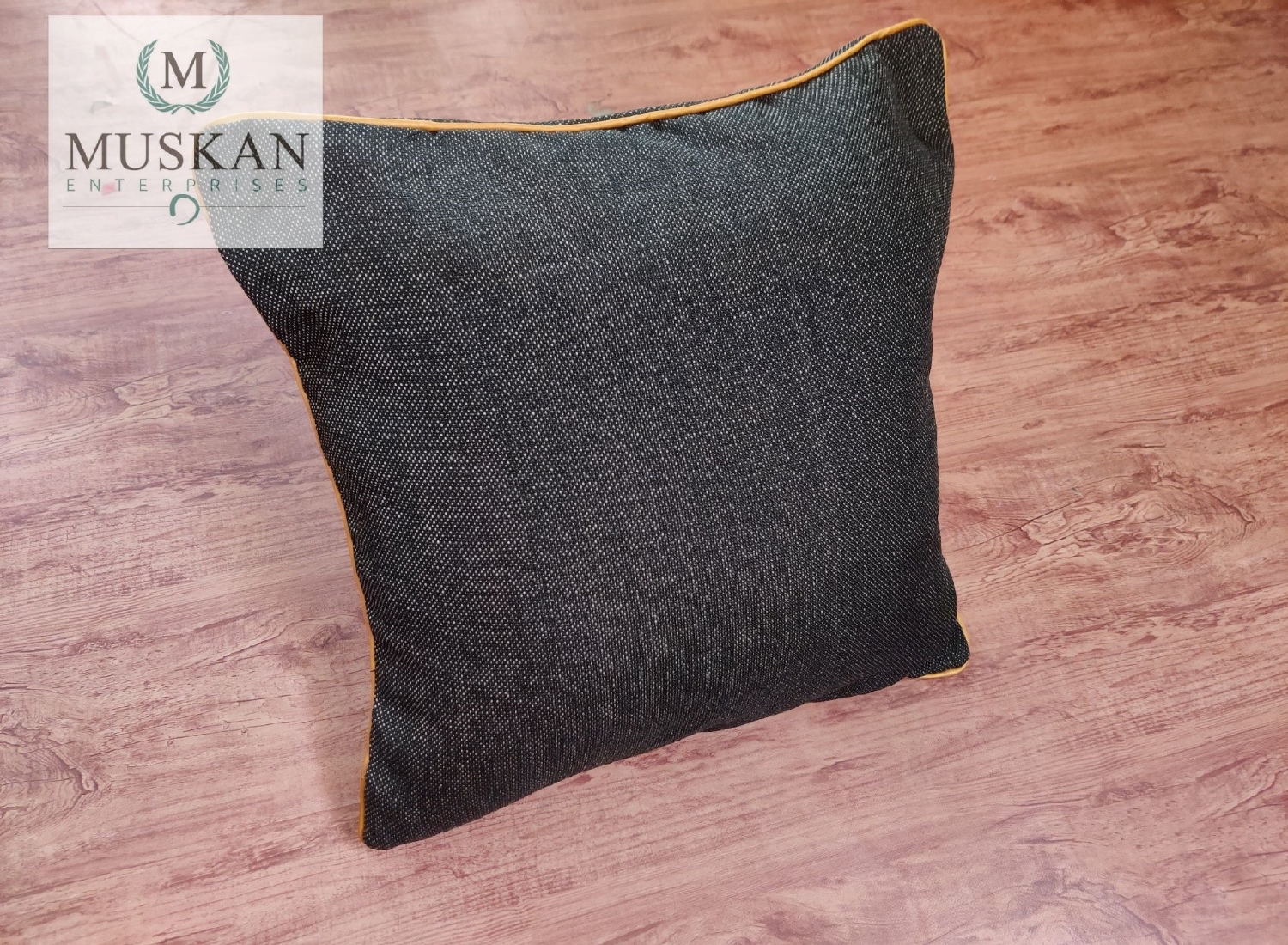 Five Piece Set Black Jute Cushion Cover