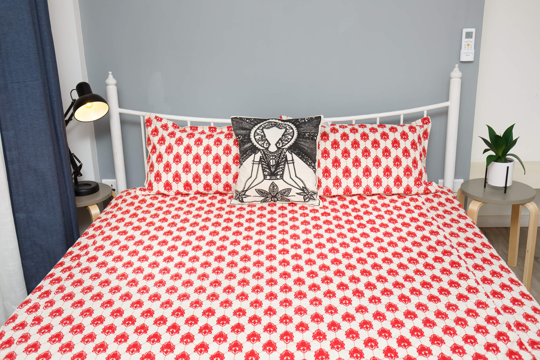 Handmade Red Pattern Printed Cotton Bedsheet