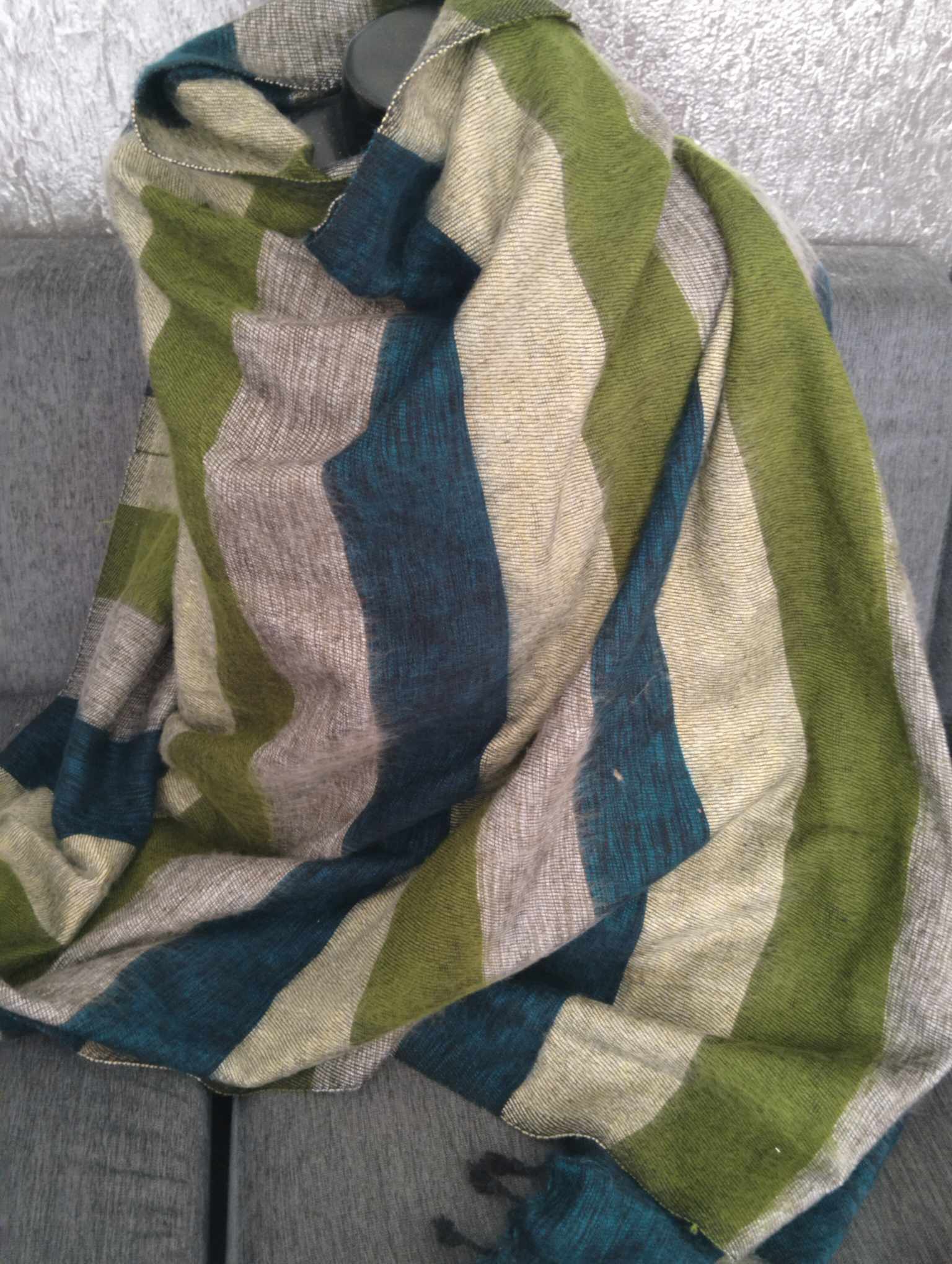 Acrylic Stripes Throw Blankets